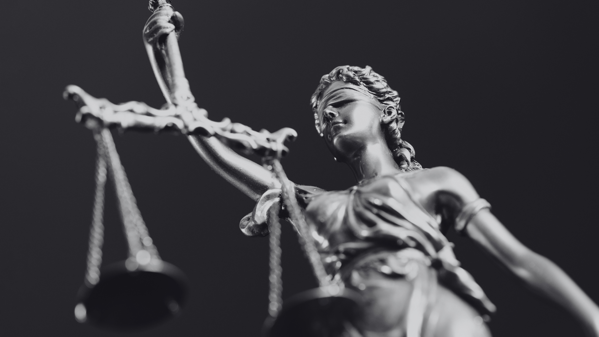 Court annuls personal sanctions against former Top Executive of a major international financial group - VB Partners